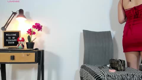 Snapshot of nattytrainor chatting on February 28, 8:54 pm Natty Trainor online show from February 28, 8:54 pm