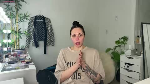 NATTY FIERROS online show from April 8, 8:20 pm