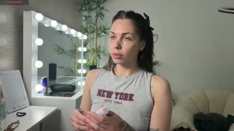 NATTY FIERROS online show from April 14, 9:32 pm