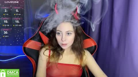 Snapshot of natural_babe666 chatting on November 9, 8:18 pm natural_babe666 online show from November 9, 8:18 pm