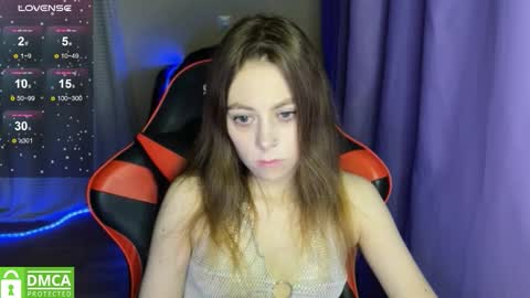 Snapshot of natural_babe666 chatting on November 11, 8:09 pm natural_babe666 online show from November 11, 8:09 pm