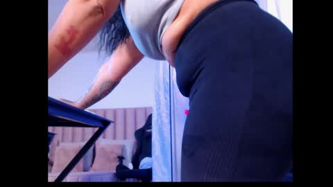 Snapshot of natural_bigass_nina chatting on November 1, 10:39 am Sophia online show from November 1, 10:39 am