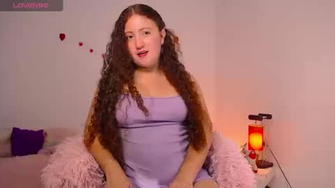 natural_ginger5 online show from March 11, 7:42 pm