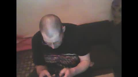 no money to tip online show from April 29, 12:59 am