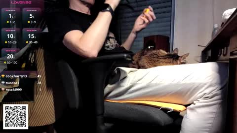 Nature online show from November 21, 9:57 pm