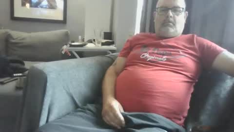Snapshot of naturistmale45 chatting on September 10, 10:26 am naturistmale45 online show from September 10, 10:26 am