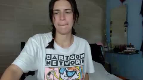 natutalcorps online show from February 19, 1:23 am