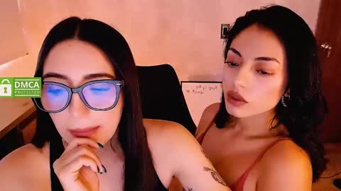 Snapshot of natval_ chatting on February 6, 2:37 pm Natalia Valeria online show from February 6, 2:37 pm