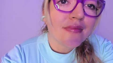 Snapshot of naty__mature_ chatting on October 6, 9:56 pm Nataly online show from October 6, 9:56 pm