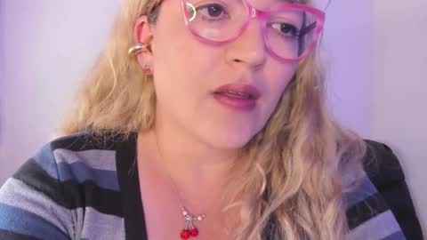 Snapshot of naty__mature_ chatting on October 23, 4:06 pm Nataly online show from October 23, 4:06 pm