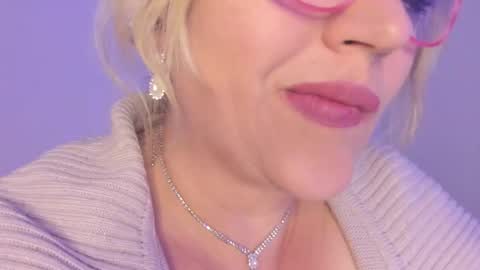 Snapshot of naty__mature_ chatting on October 29, 5:47 pm Nataly online show from October 29, 5:47 pm