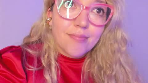 Snapshot of naty__mature_ chatting on October 31, 11:50 pm Nataly online show from October 31, 11:50 pm