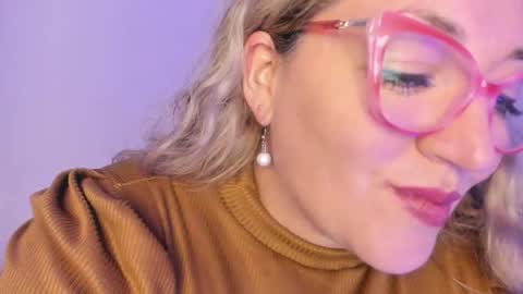 Snapshot of naty__mature_ chatting on November 7, 5:24 pm Nataly online show from November 7, 5:24 pm