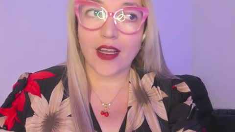 Snapshot of naty__mature_ chatting on November 17, 4:57 pm Nataly online show from November 17, 4:57 pm