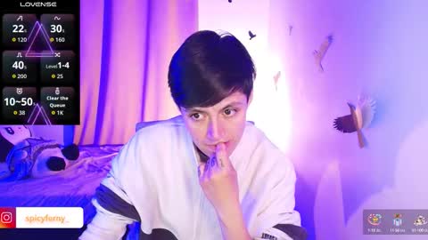 Snapshot of naty_lux19 chatting on October 19, 8:37 am Fernanda online show from October 19, 8:37 am
