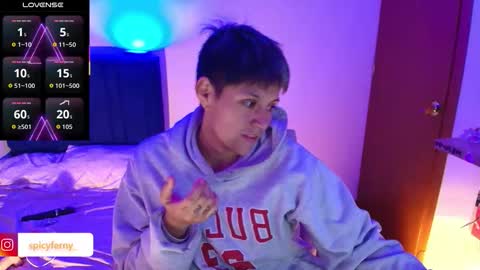 Snapshot of naty_lux19 chatting on December 15, 3:44 am Fernanda online show from December 15, 3:44 am