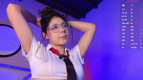 Naty Saenz online show from September 18, 10:06 am
