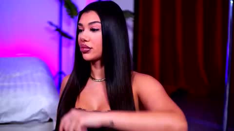 Naty online show from November 2, 10:17 am