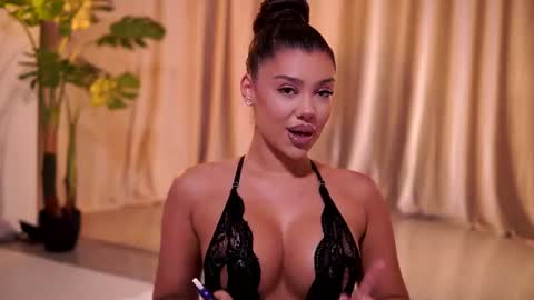 Naty online show from June 28, 7:09 pm