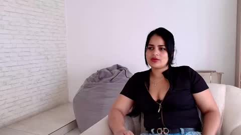 Snapshot of natyrose_ chatting on November 9, 12:36 pm Naomi online show from November 9, 12:36 pm