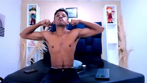 natzuki_ online show from October 24, 11:39 am