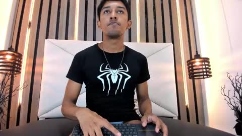 Snapshot of natzuki_ chatting on February 1, 12:09 am natzuki_ online show from February 1, 12:09 am