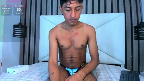natzuki_ online show from May 31, 4:03 pm