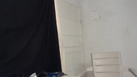 Snapshot of natzumi_mcqueen chatting on March 6, 7:10 pm Stella Mcqueen online show from March 6, 7:10 pm