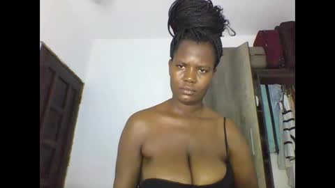 Snapshot of naughtayy chatting on March 29, 3:06 am naughtayy online show from March 29, 3:06 am