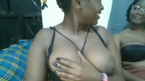 naughti_garlie online show from September 26, 1:15 pm