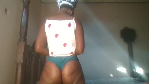 naughtiecouple_ online show from October 21, 4:57 am