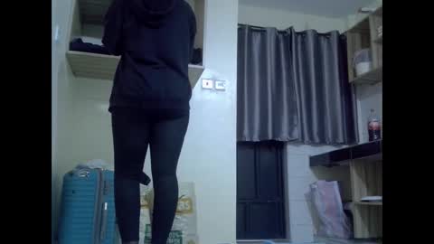 candy online show from November 6, 9:48 pm