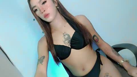 Snapshot of naughty_caroline18 chatting on April 2, 6:22 am Call me Carol online show from April 2, 6:22 am