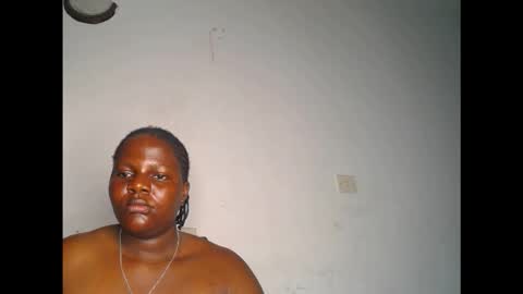 Snapshot of naughty_cunt0 chatting on October 20, 6:58 am Amara online show from October 20, 6:58 am