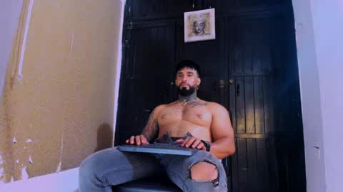 Miller online show from January 10, 3:39 am