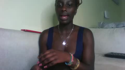 Snapshot of naughty_hickie chatting on November 23, 8:41 pm HICKIE online show from November 23, 8:41 pm