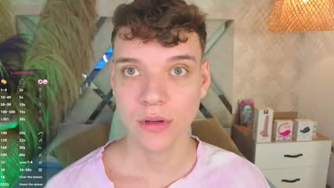 Snapshot of naughty_twink_ chatting on October 8, 4:21 am Noah online show from October 8, 4:21 am