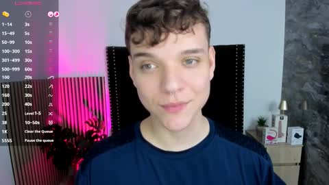 Snapshot of naughty_twink_ chatting on October 24, 1:29 pm Noah online show from October 24, 1:29 pm