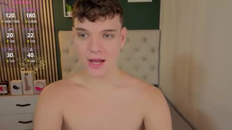 Snapshot of naughty_twink_ chatting on November 11, 11:54 am Noah online show from November 11, 11:54 am