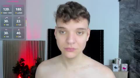 Snapshot of naughty_twink_ chatting on November 15, 12:56 pm Noah online show from November 15, 12:56 pm