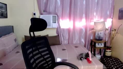 Snapshot of naughtyasiancummer chatting on December 16, 7:15 am fujiko Be online show from December 16, 7:15 am
