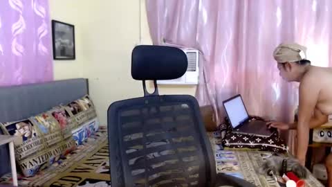 Snapshot of naughtyasiancummer chatting on December 26, 5:26 am fujiko Be online show from December 26, 5:26 am