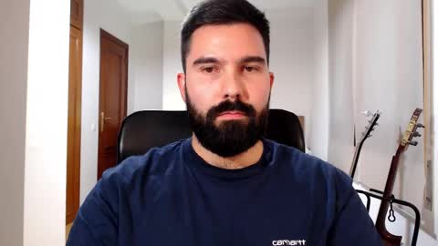 Tom online show from October 27, 4:33 pm