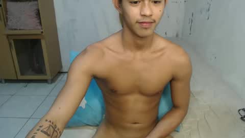 Loue online show from February 11, 4:02 pm