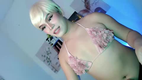 naughtybynight28 online show from February 7, 1:26 pm