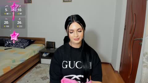 cleo online show from December 6, 3:30 am