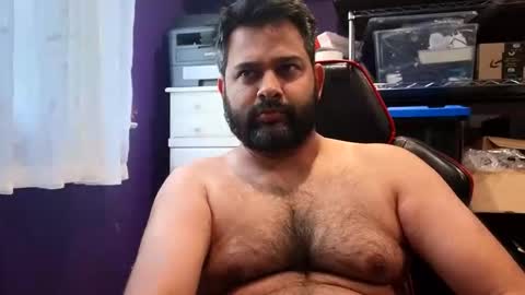 Snapshot of naughtydesicock chatting on October 28, 1:36 pm sakhtlaundaz online show from October 28, 1:36 pm