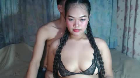 amber and ryan online show from December 18, 9:04 am