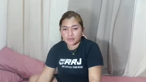 naughtyhotmama68319 online show from June 4, 11:38 am