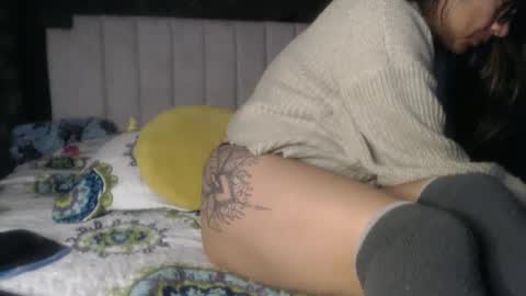 Snapshot of naughtyhotsquirt chatting on June 7, 4:16 am Kimberly online show from June 7, 4:16 am